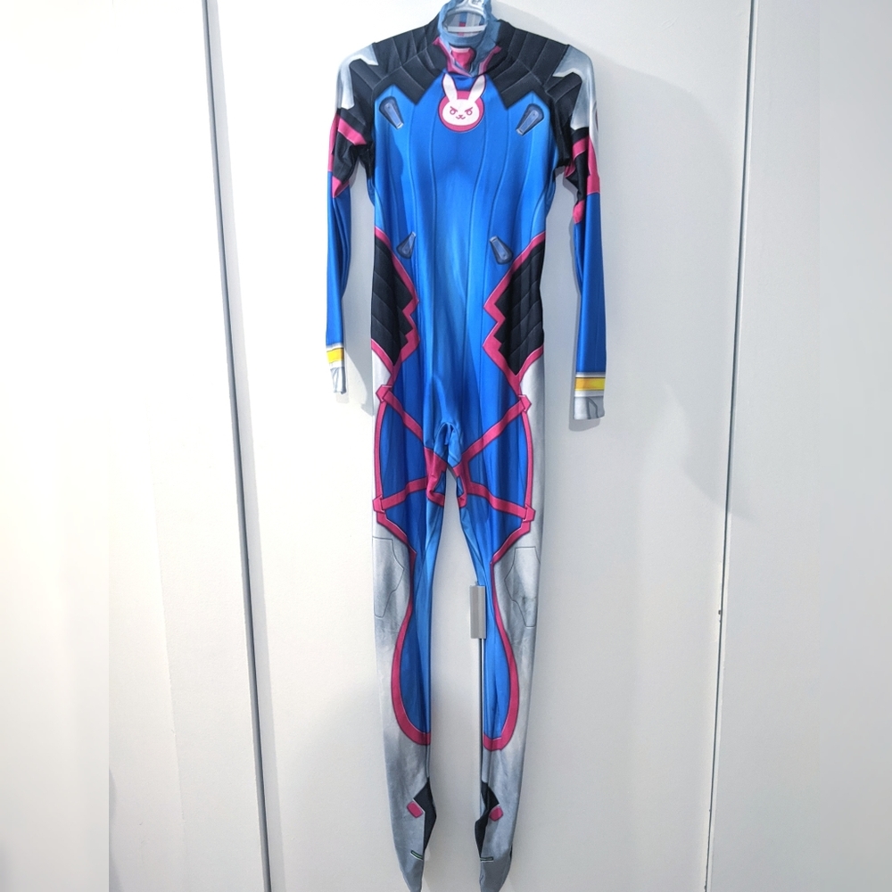 D.va Cosplay Suit and Gloves